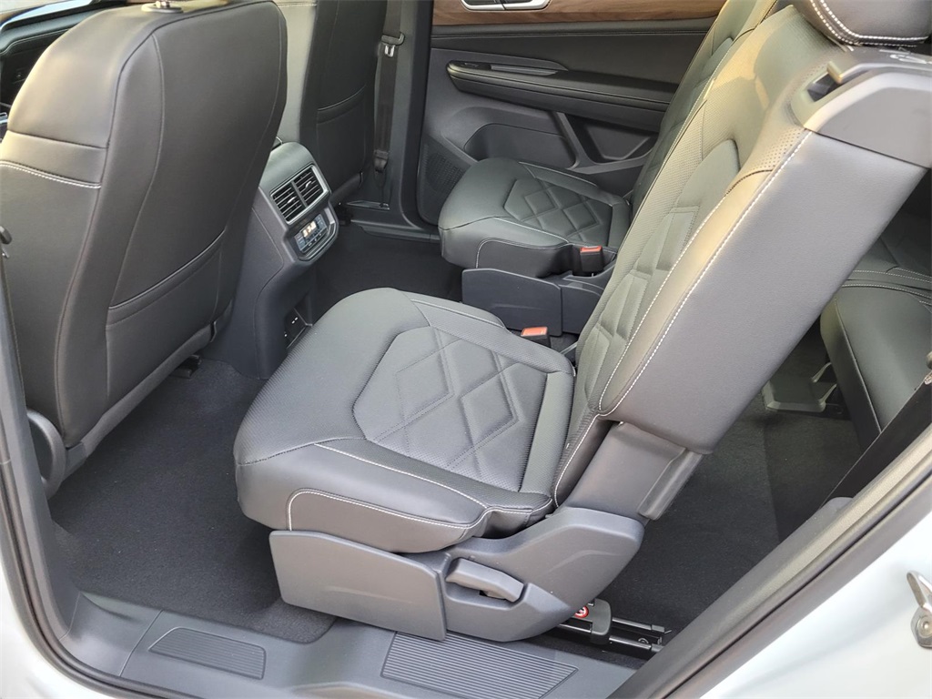 new 2026 Volkswagen Atlas car, priced at $44,220