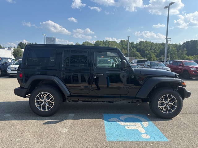 2025 Jeep Wrangler Sport S photo 7