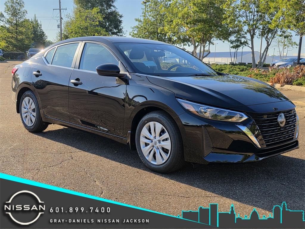 2025 Nissan Sentra S's photo