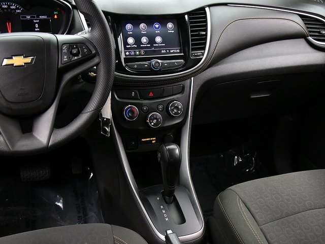 2022 Chevrolet Trax LS photo 14