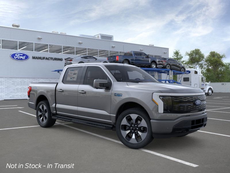 2025 Ford F-150 Lightning Platinum's photo