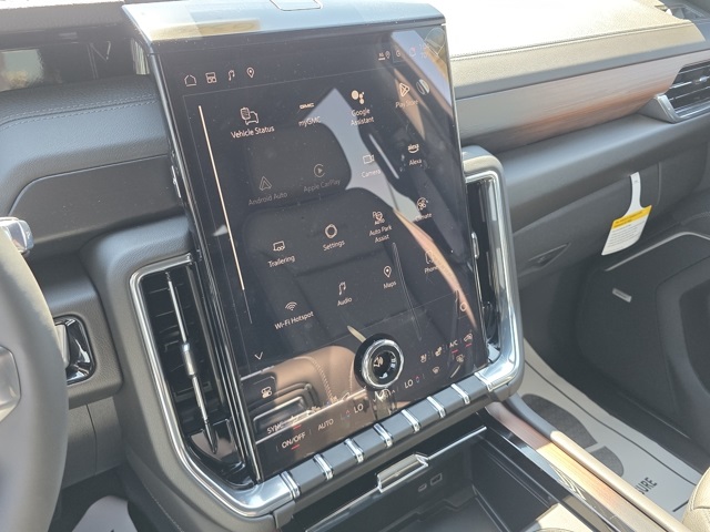 2025 GMC Yukon XL 4WD Denali