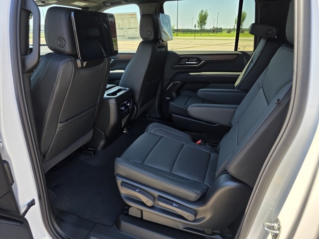 2025 GMC Yukon XL 4WD Denali