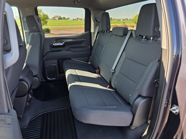 2026 GMC Sierra 1500 Crew Cab, Short Bed, SLE, 4WD