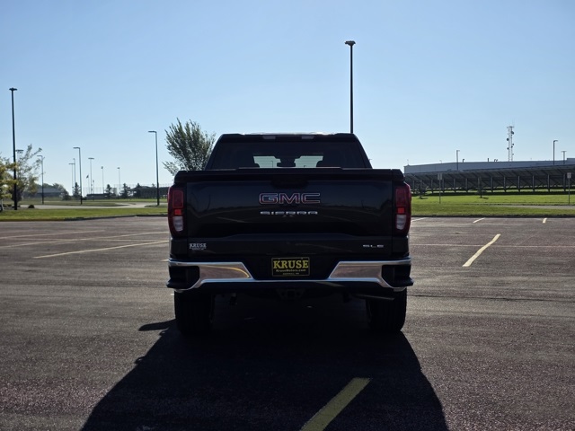 2026 GMC Sierra 1500 Crew Cab, Short Bed, SLE, 4WD
