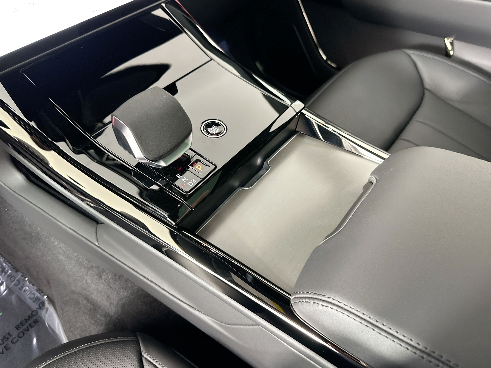 new 2025 Land Rover Range Rover Sport car, priced at $90,440