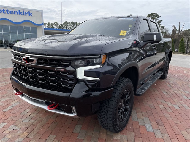 2023 Chevrolet Silverado 1500 ZR2's photo