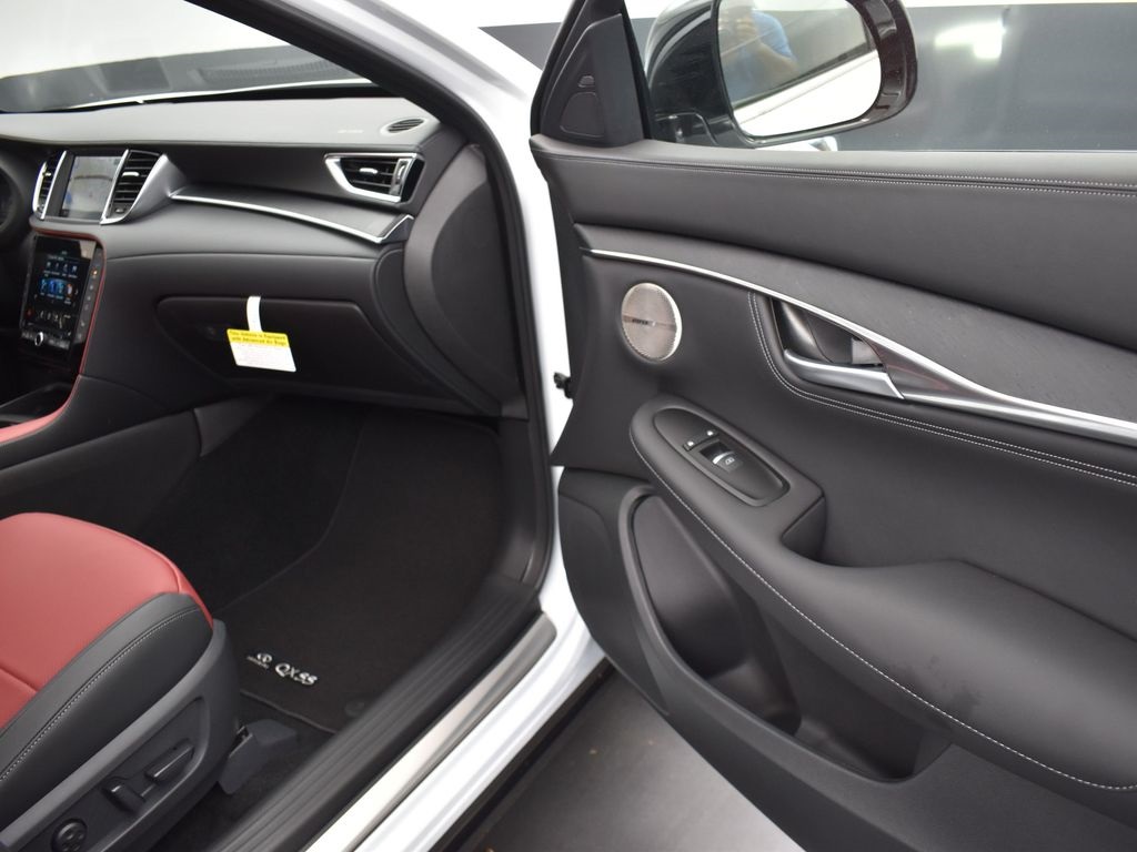 2025 White Infiniti QX55 SENSORY AWD SUV