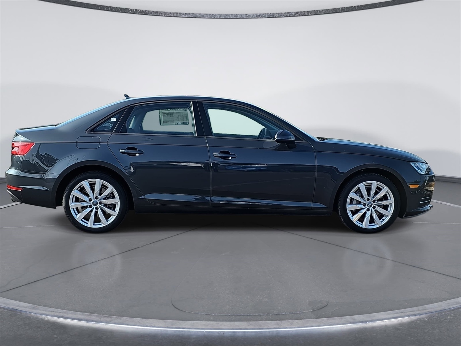 2017 Audi A4 Premium's photo