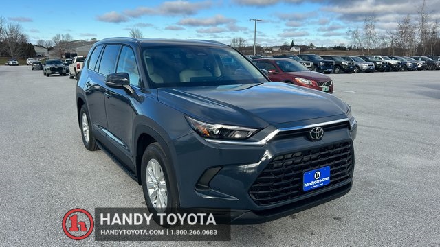 2026 Toyota Grand Highlander XLE's photo