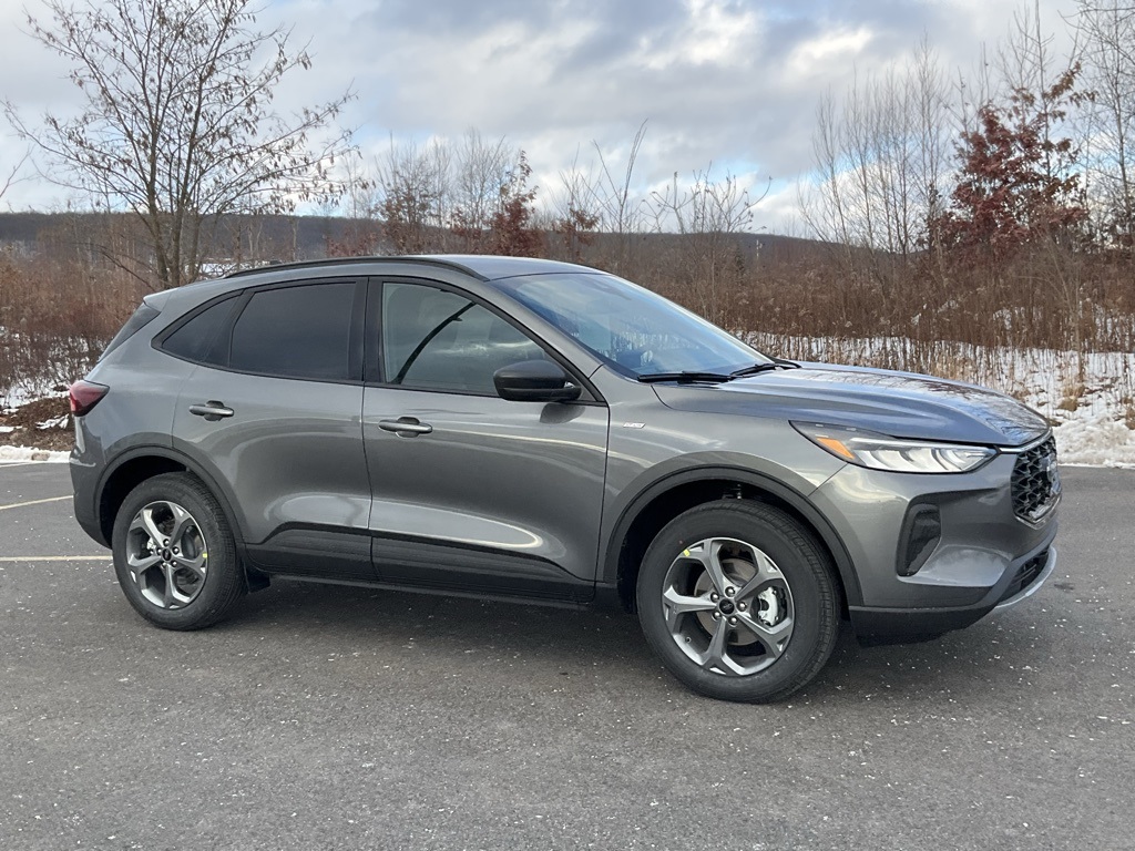 2026 Ford Escape ST-Line's photo