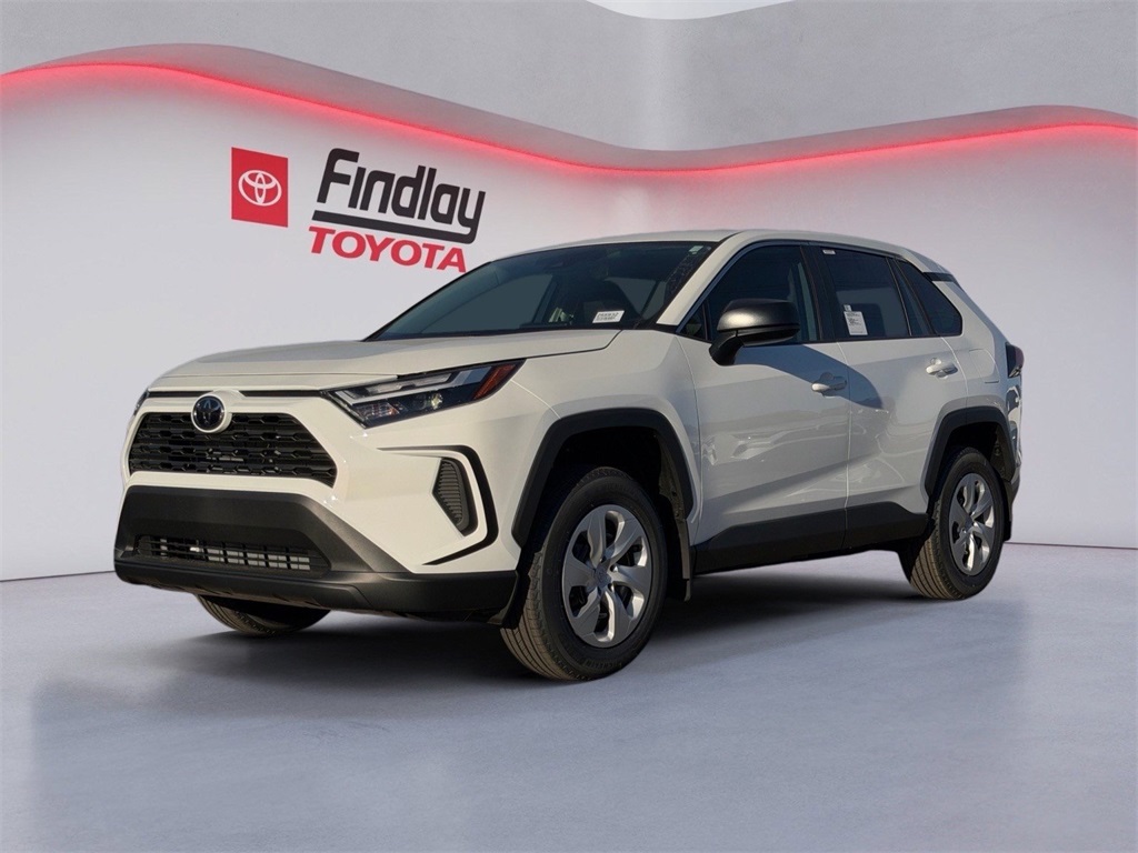 2025 Toyota RAV4 LE's photo