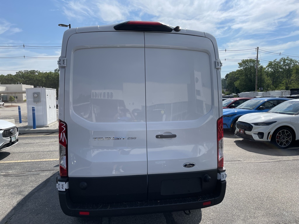 2025 Ford Transit Van photo 3