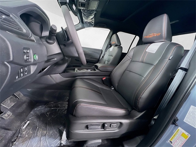 2025 Honda Ridgeline TrailSport photo 17