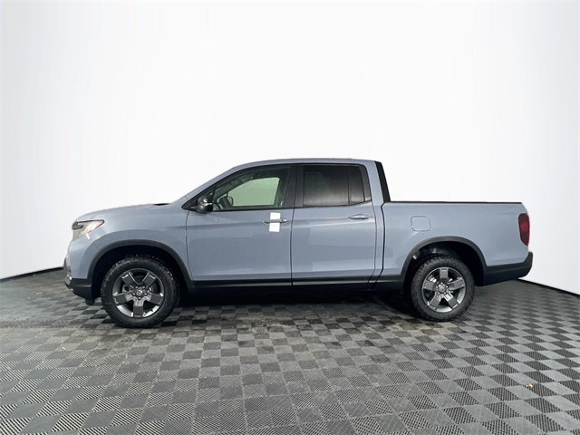 2025 Honda Ridgeline TrailSport photo 2