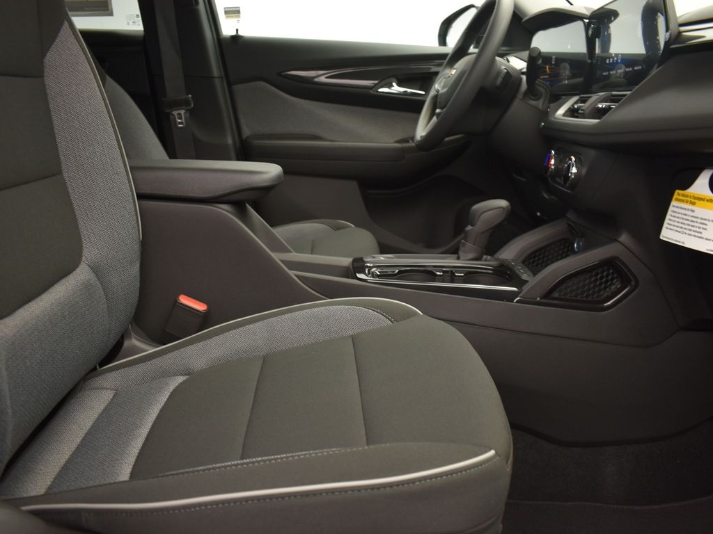2026 Green Chevrolet Trailblazer LS FWD SUV