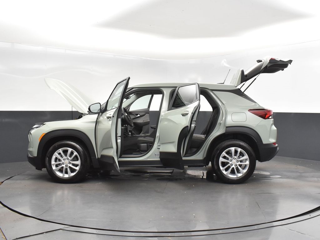 2026 Green Chevrolet Trailblazer LS FWD SUV