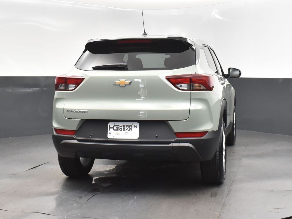2026 Green Chevrolet Trailblazer LS FWD SUV
