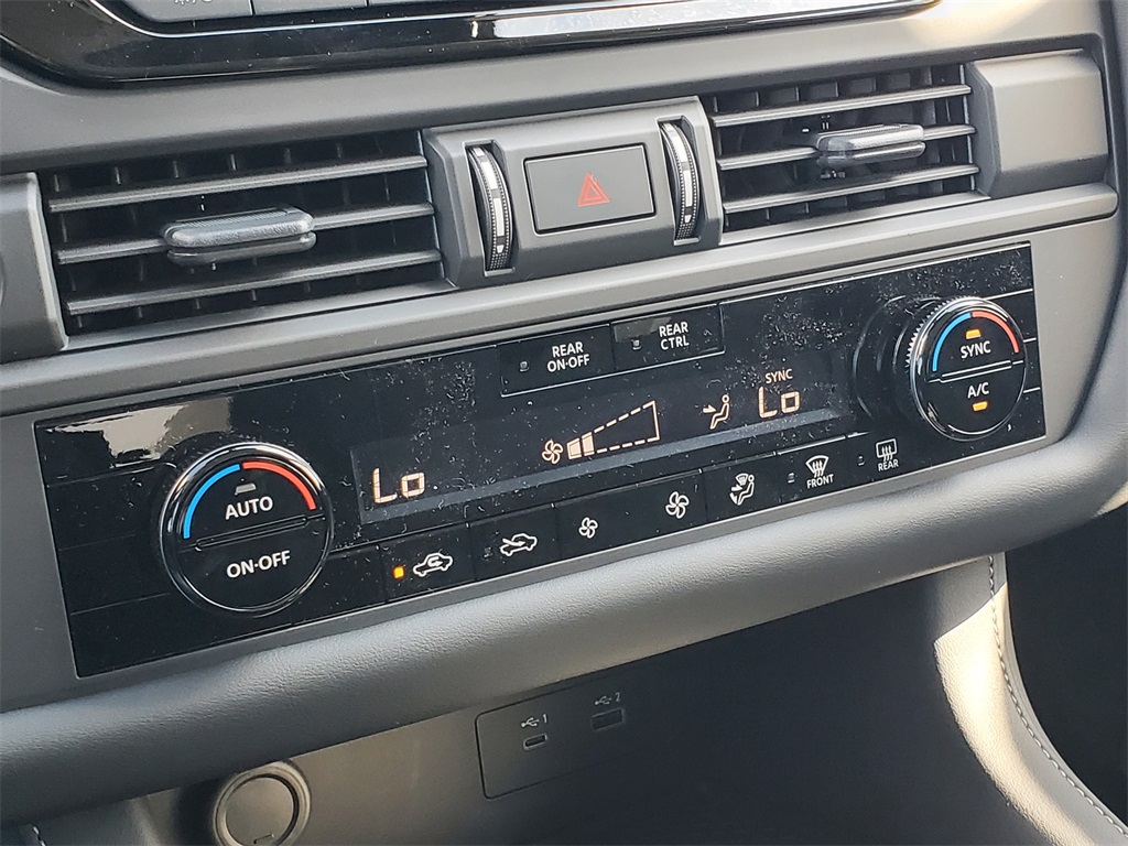 new 2025 Nissan Pathfinder car, priced at $30,477