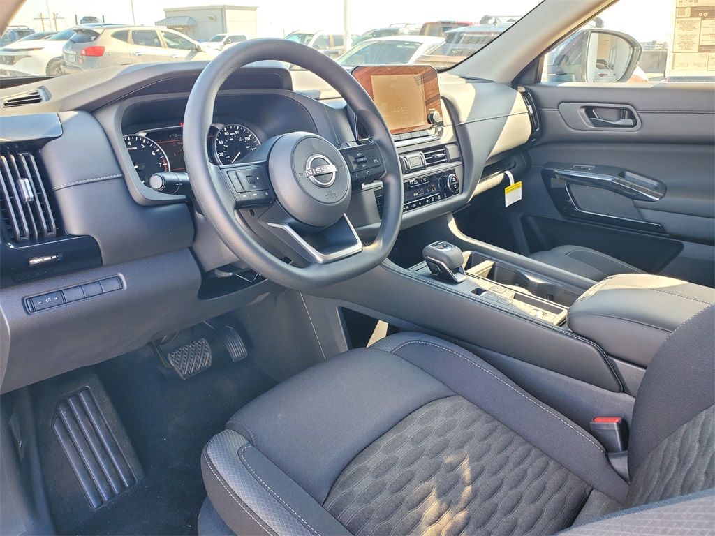 new 2025 Nissan Pathfinder car, priced at $30,477