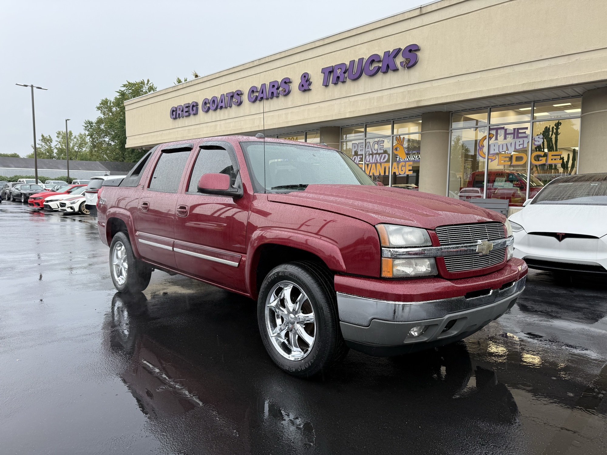 2005 Chevrolet Avalanche Base