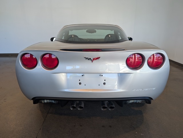 2007 Chevrolet Corvette 1LT photo 4