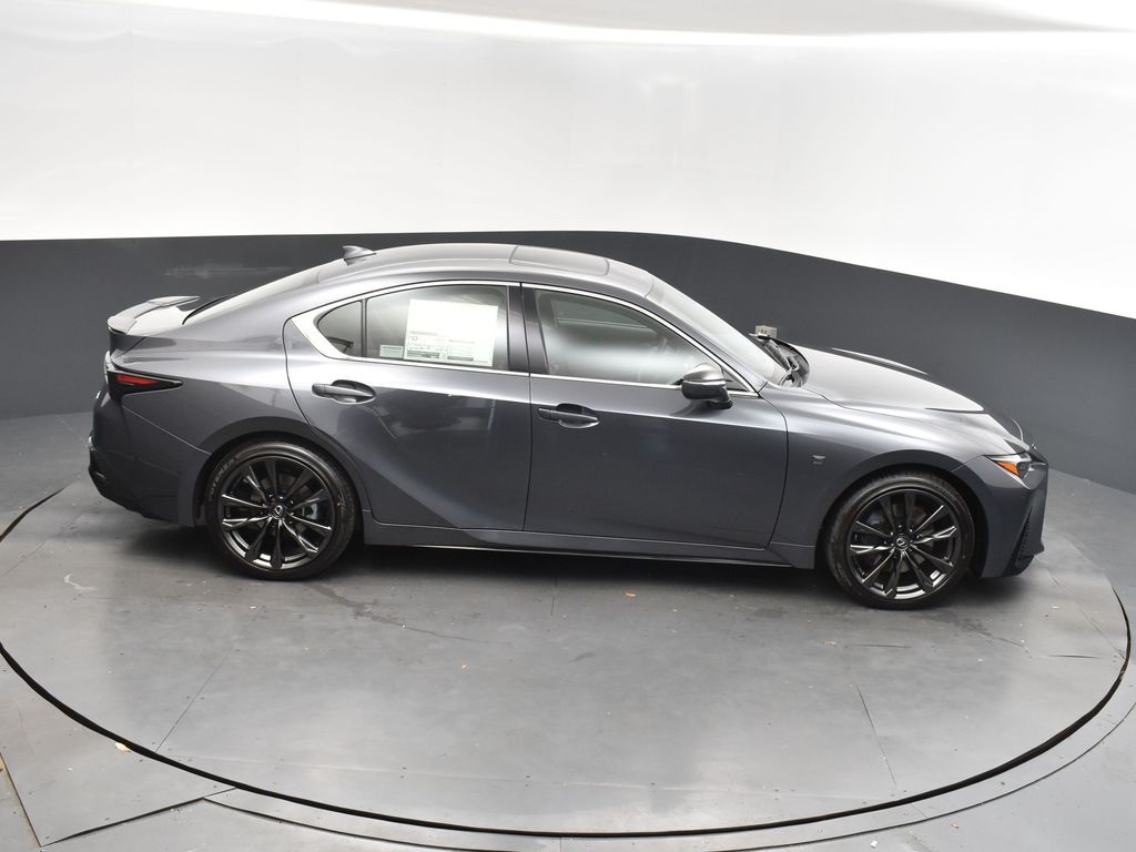2025 Lexus IS 350 F SPORT photo 31