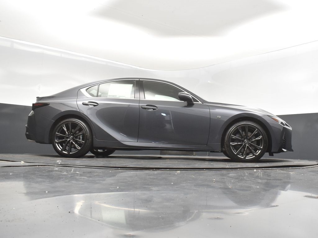 2025 Lexus IS 350 F SPORT photo 39