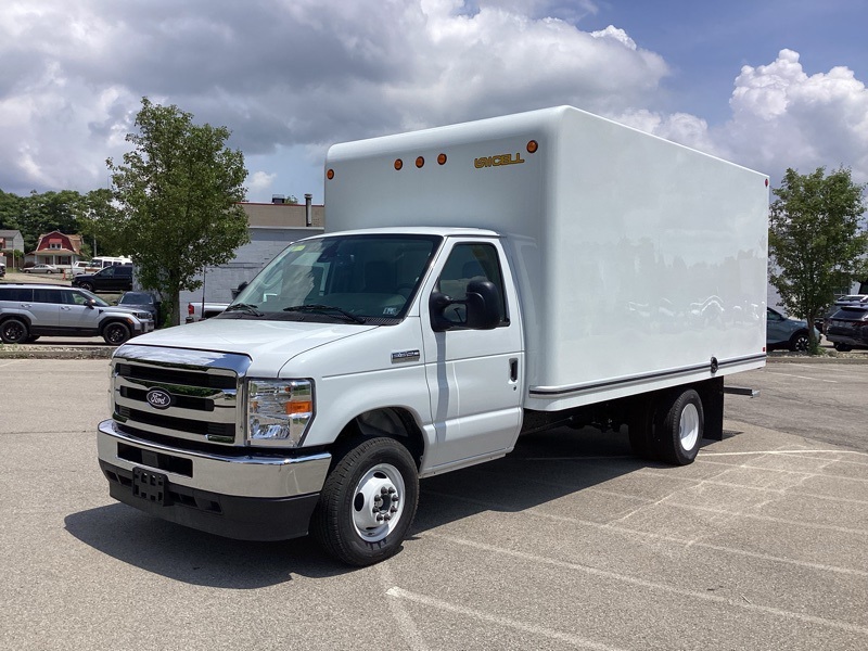 2026 Ford E-350 Base photo 3