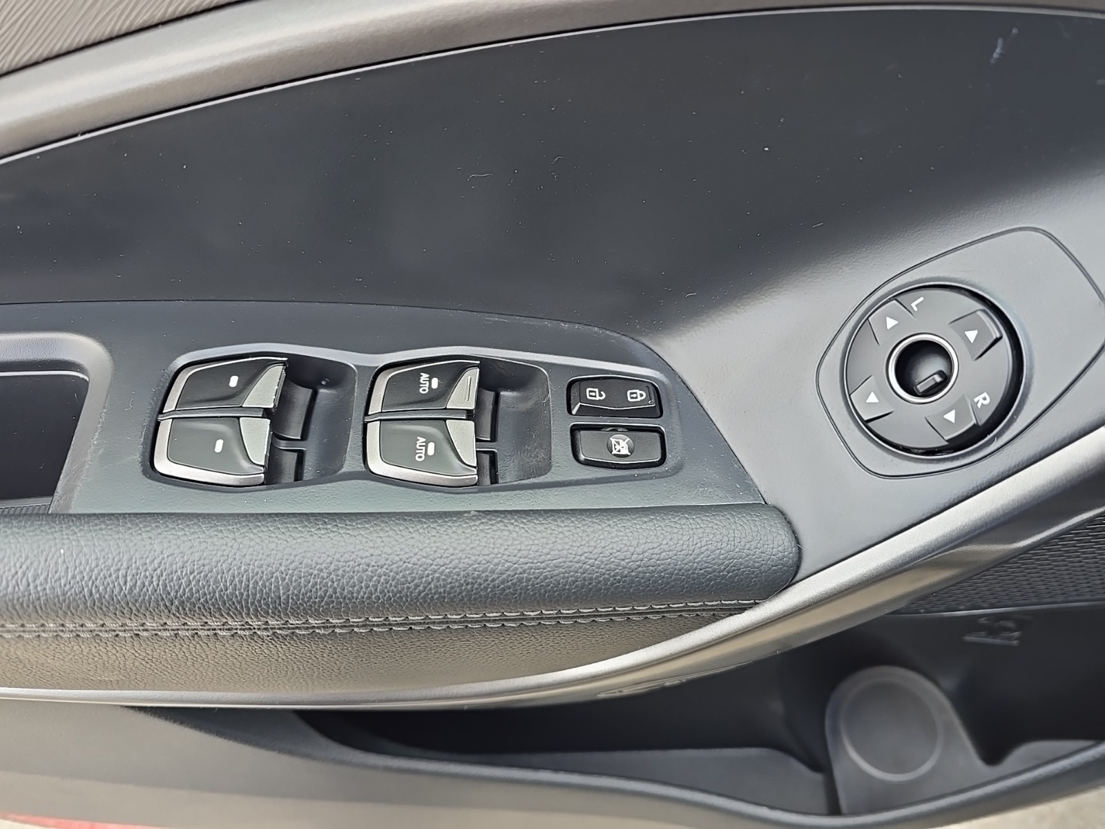 used 2017 Hyundai Santa Fe Sport car, priced at $14,500