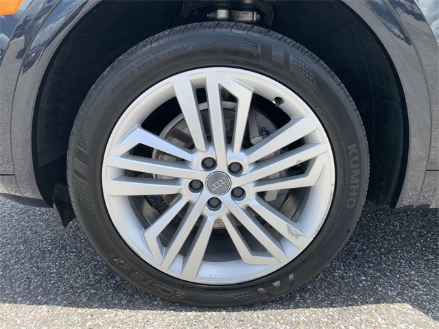 2019 Moonlight Blue Audi Q5 2.0T Premium Plus AWD SUV