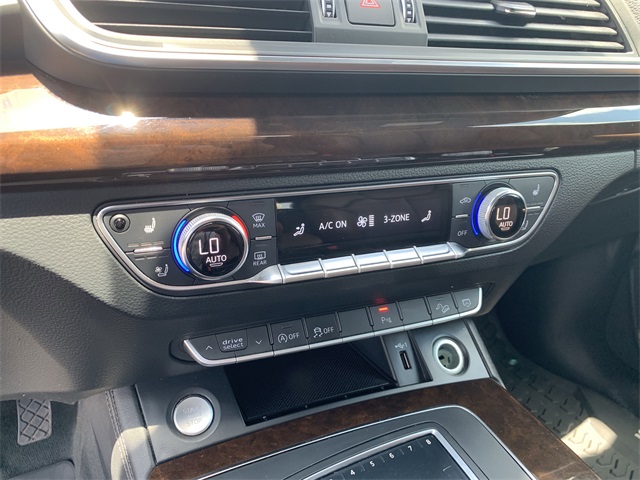 2019 Moonlight Blue Audi Q5 2.0T Premium Plus AWD SUV