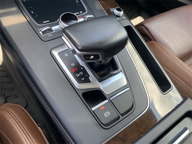 2019 Moonlight Blue Audi Q5 2.0T Premium Plus AWD SUV