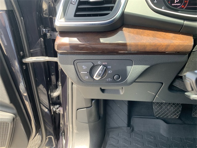 2019 Moonlight Blue Audi Q5 2.0T Premium Plus AWD SUV