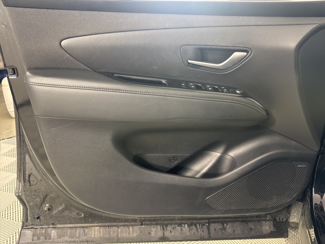2024 Black Pearl Hyundai Tucson Limited FWD SUV