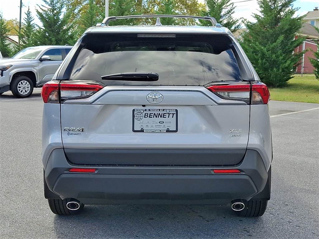 2025 Toyota RAV4 XLE Premium photo 4