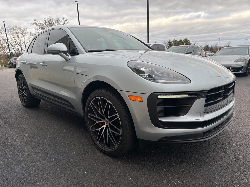 2024 Porsche Macan S photo 3