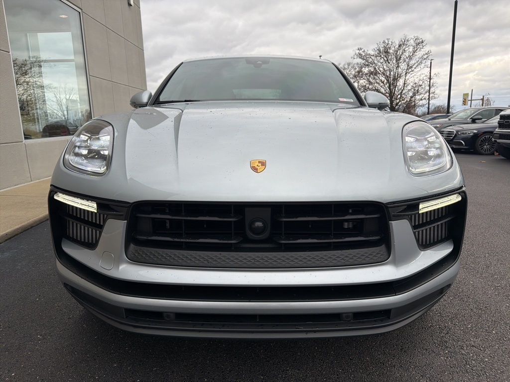 2024 Porsche Macan S photo 4