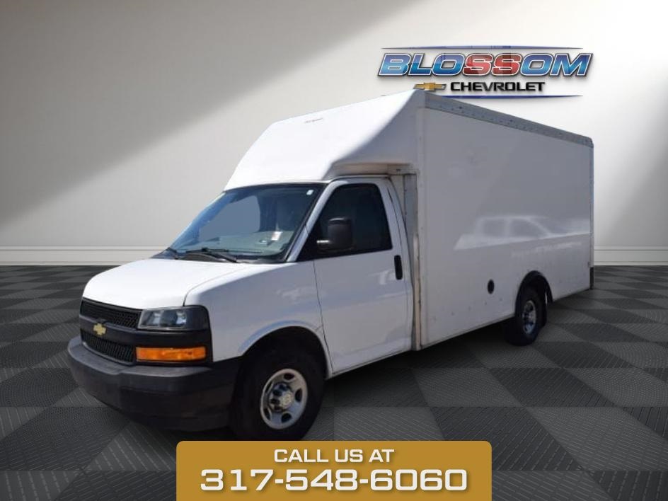2021 Summit White Chevrolet Express Commercial Cutaway Work Van RWD 2D Chassis