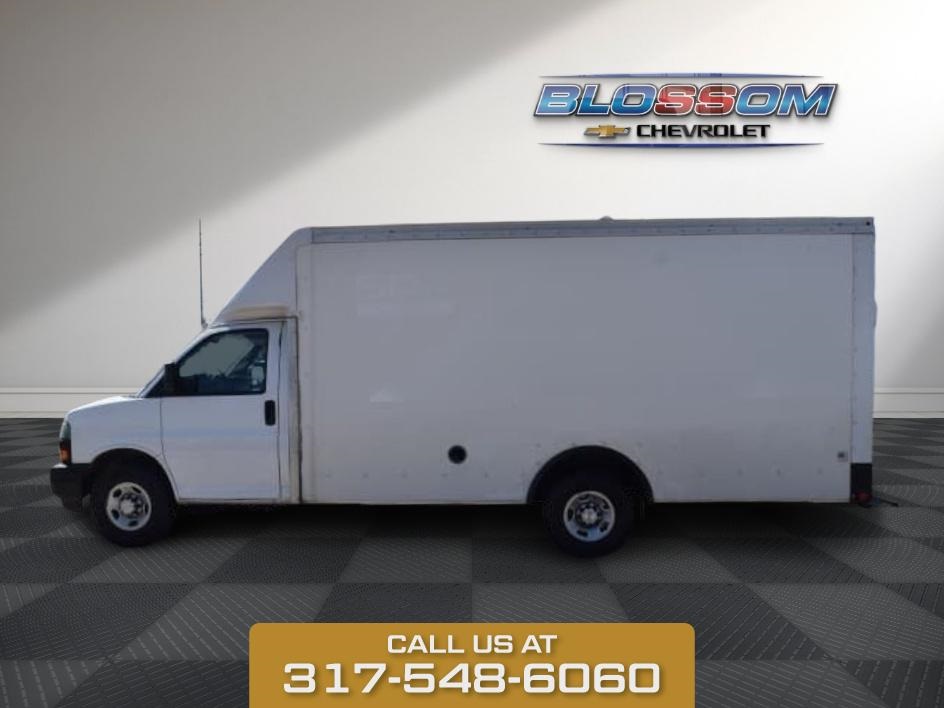2021 Summit White Chevrolet Express Commercial Cutaway Work Van RWD 2D Chassis