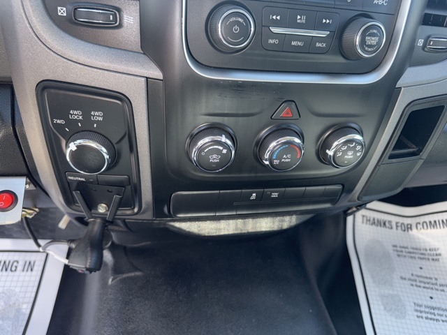 2016 Ram 2500 Tradesman photo 11