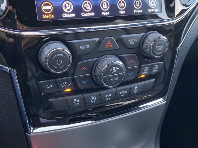 used 2021 Jeep Grand Cherokee car, priced at $21,005