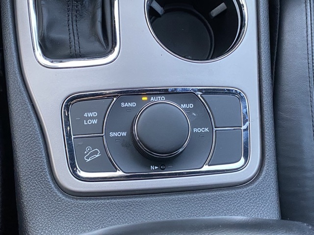 used 2021 Jeep Grand Cherokee car, priced at $21,005