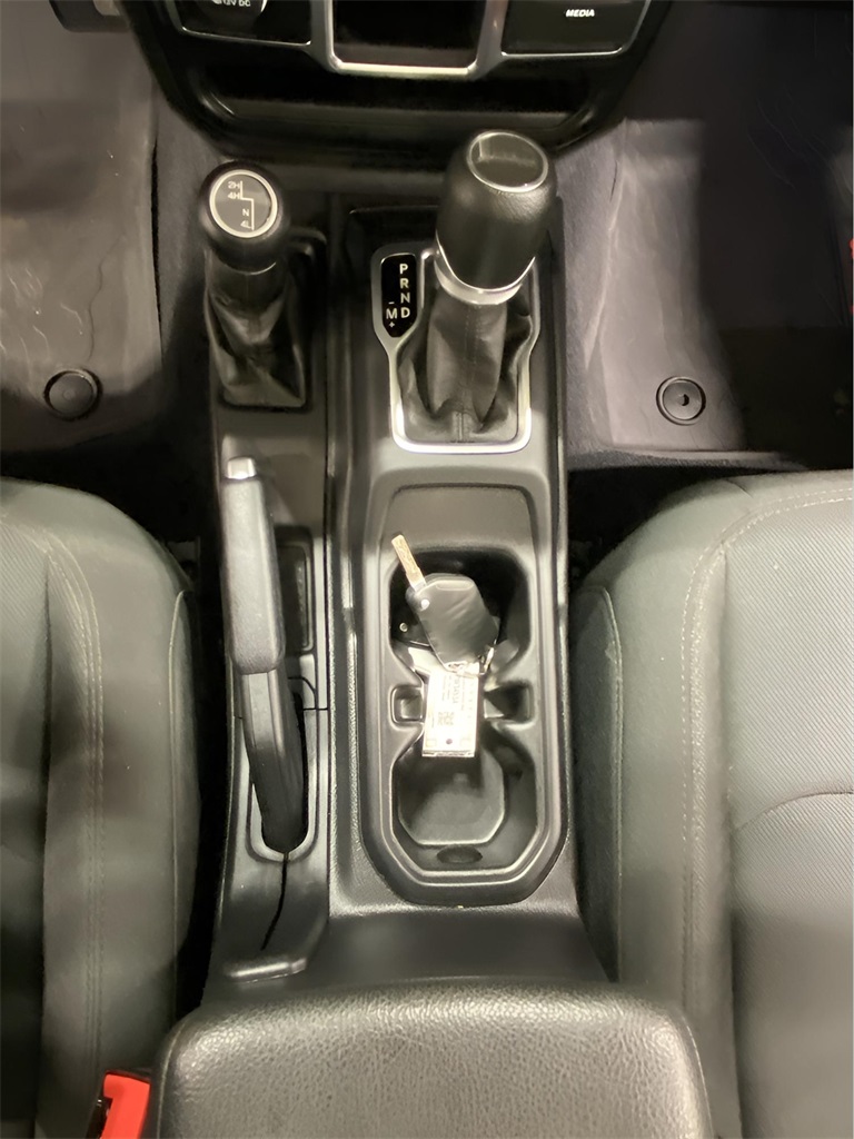 2020 Jeep Gladiator Sport photo 6