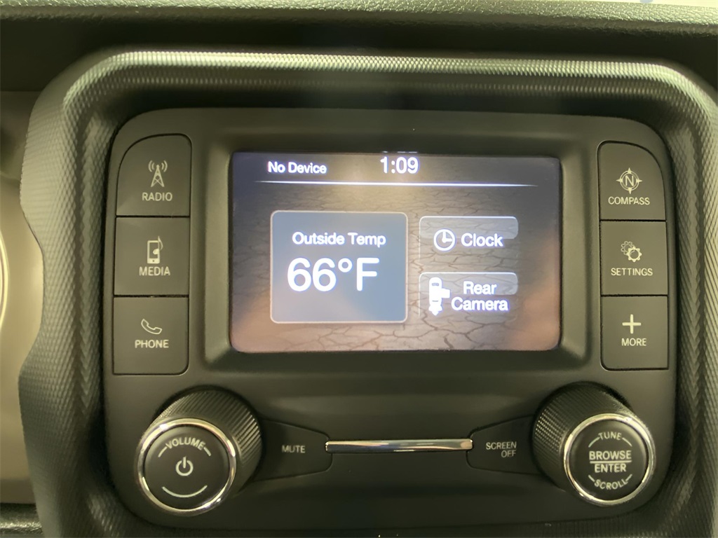 2020 Jeep Gladiator Sport photo 11