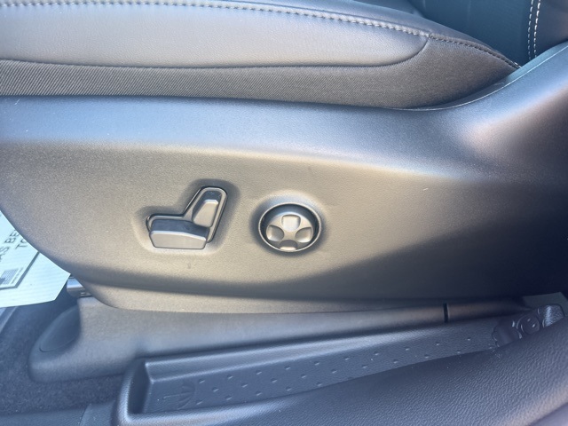 2026 Chrysler Pacifica photo 23