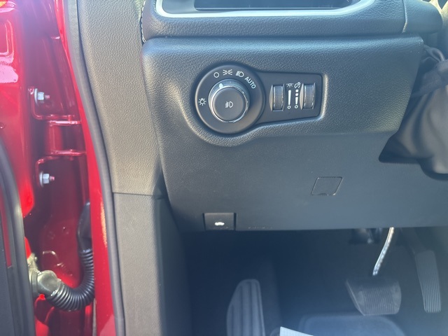2026 Chrysler Pacifica photo 24