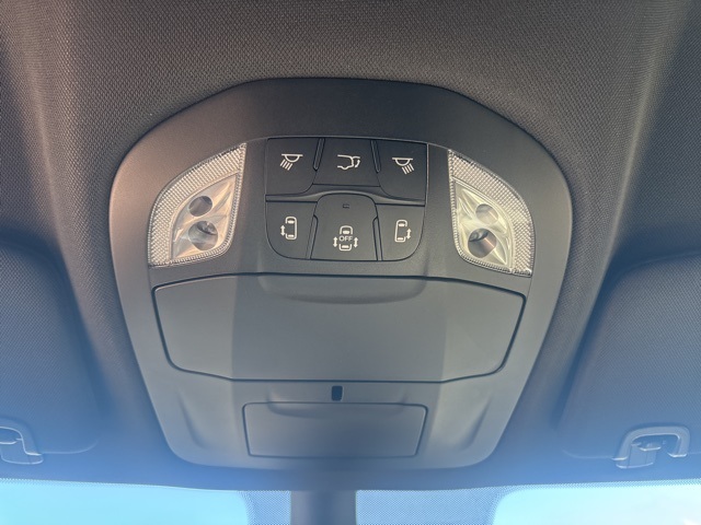 2026 Chrysler Pacifica photo 25