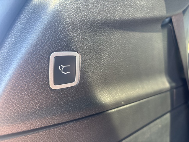 2026 Chrysler Pacifica photo 7