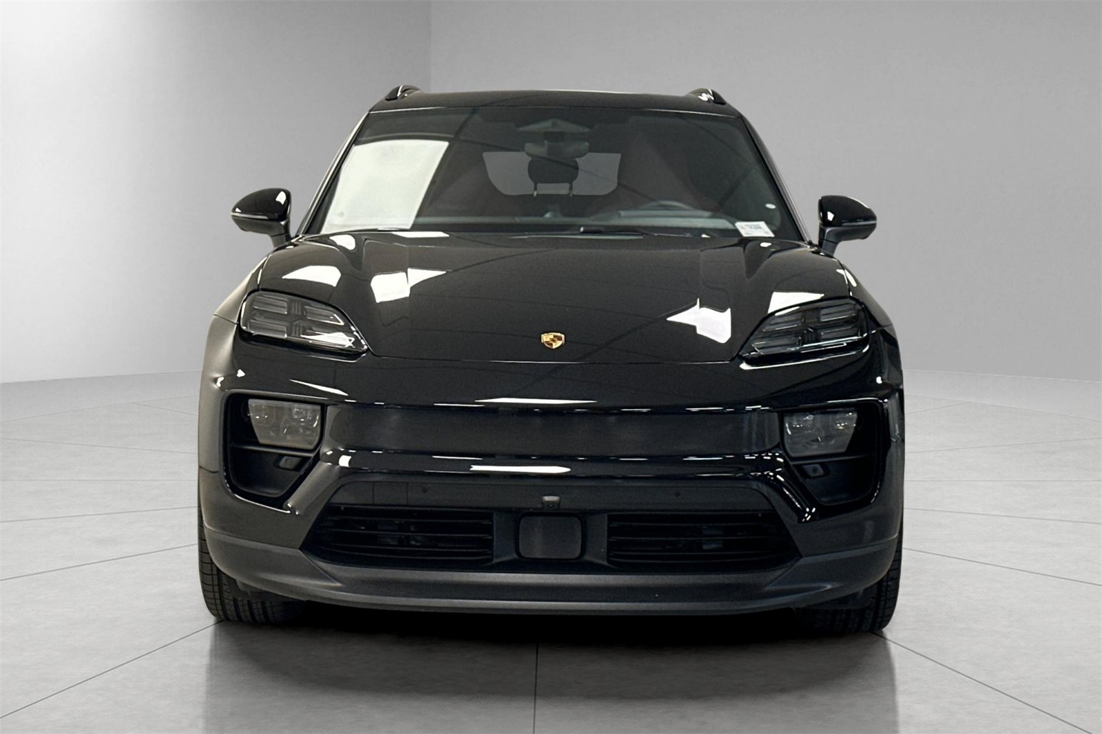 2025 Porsche Macan Electric photo 11